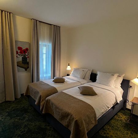Готель La Boheme Boutique Casa Soare Бухарест Екстер'єр фото